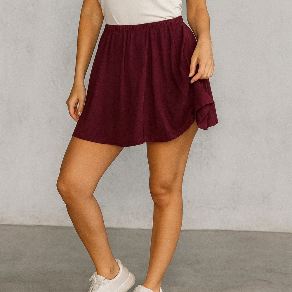 ✨ Brandy Melville Burgundy Skater‎ Mini Skirt ✨